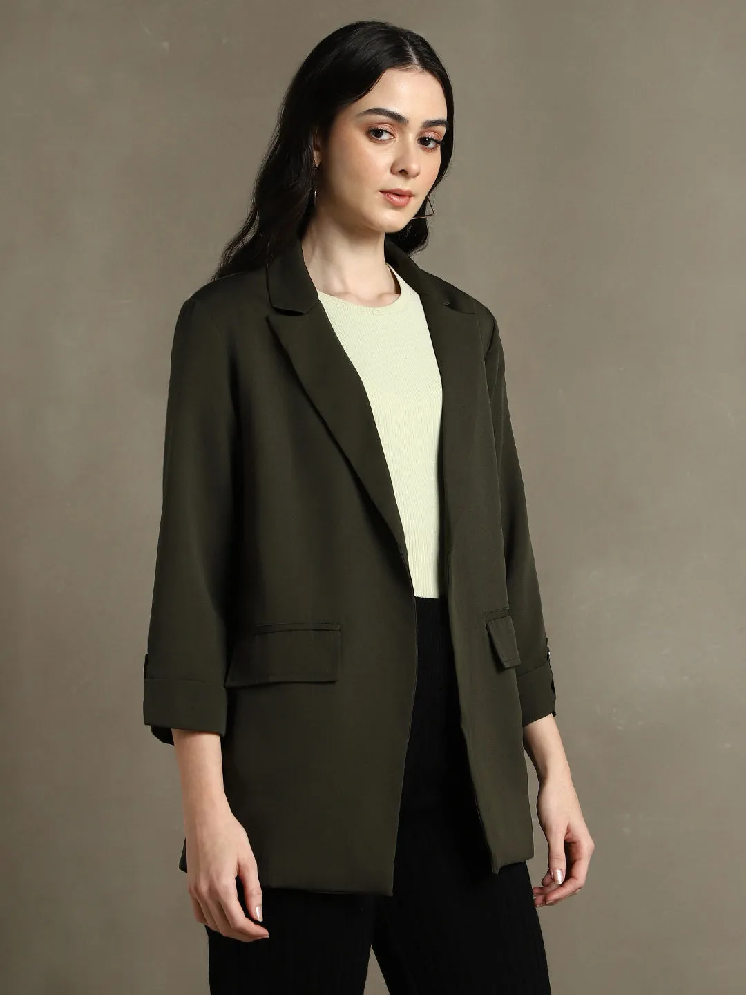 DL Woman Forest Green Solid Lapel Collar Full Sleeves Regular Fit Blazer